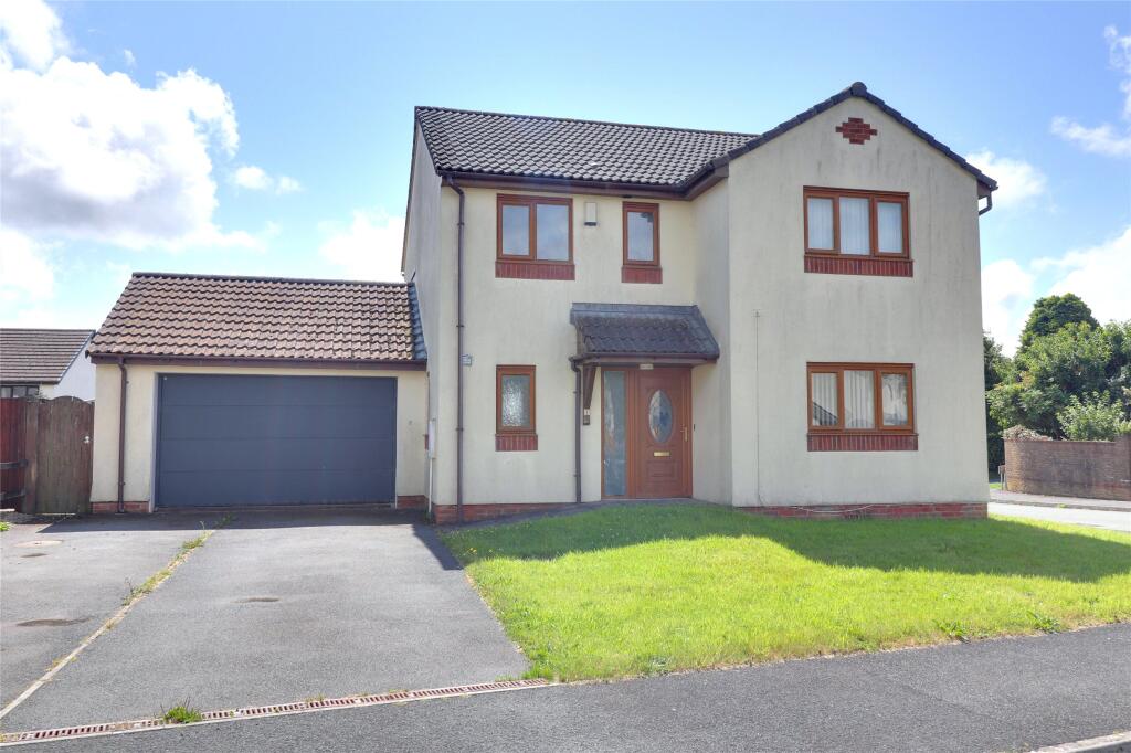 4-bed detached on Willow Grove, Stibb Cross, Torrington, Devon, EX38, £355,000
