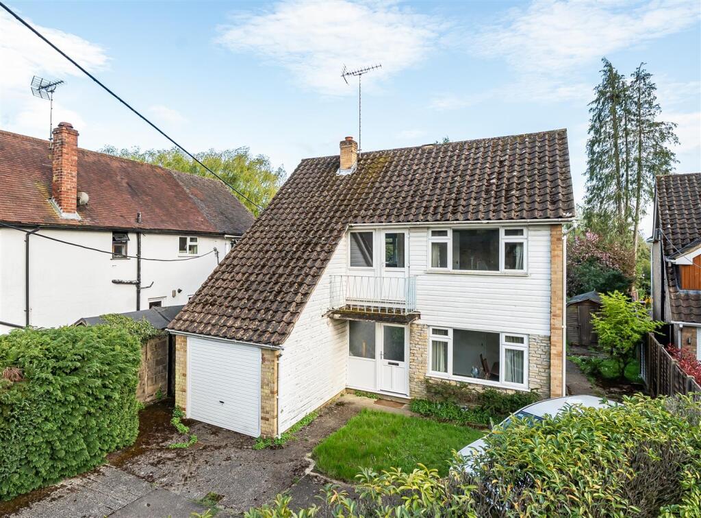 Main image of property: Barkham Road, Wokingham, Berkshire, RG41 4DL