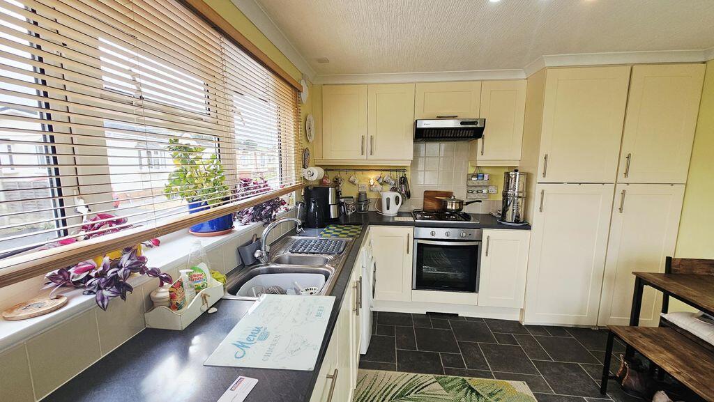 House in Hereford, Herefordshire - View 5