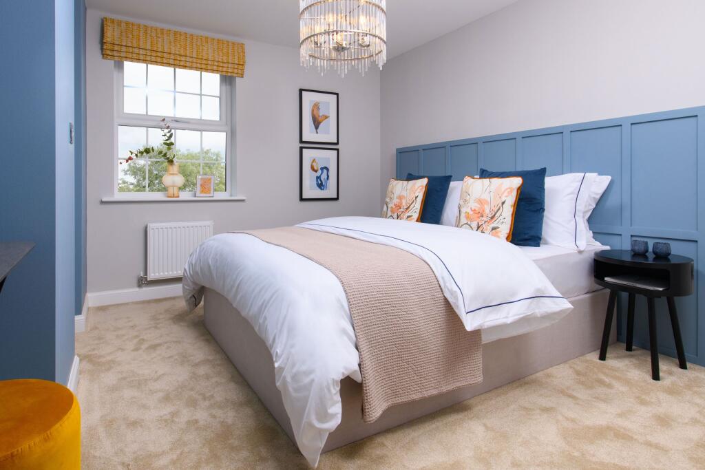 House in Sheffield, Stocksbridge - More