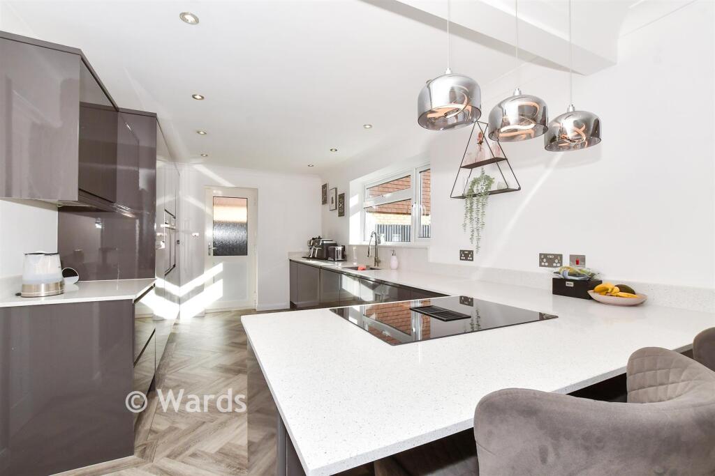 House in Maidstone, Loose - View 5
