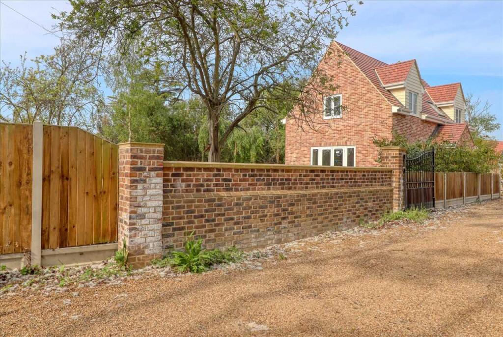 Main image of property: Clacton Road, Weeley Heath
