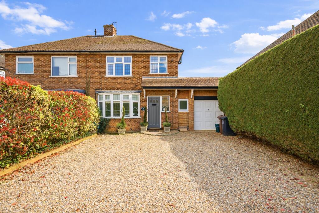Main image of property: Tollgate Road, Colney Heath, St. Albans, Hertfordshire, AL4