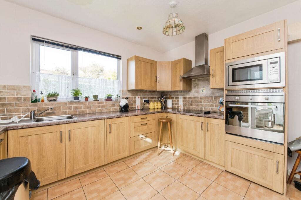 Douglas Avenue, Exmouth, Devon, EX8 photo 3