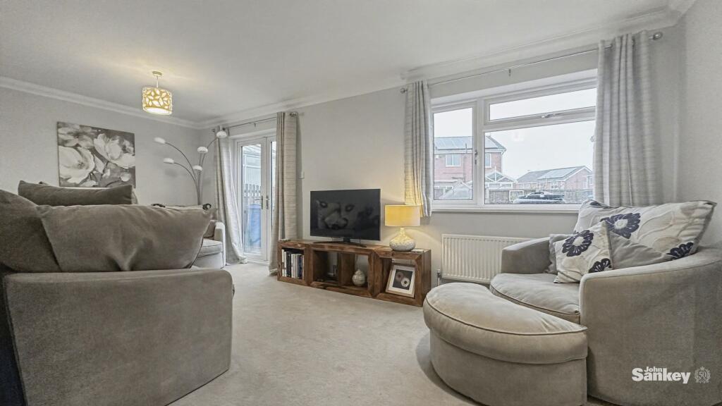 House in Mansfield, Forest Town - View 5
