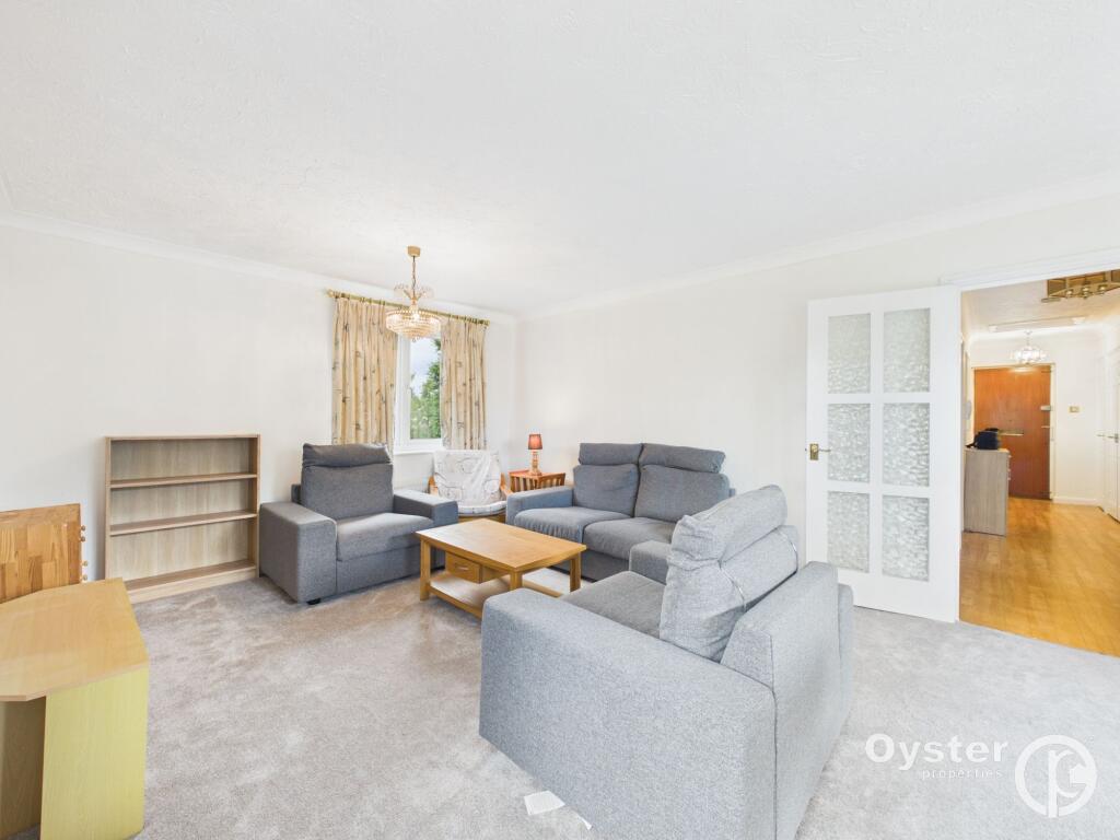 Apartment in London, Belmont - View 2