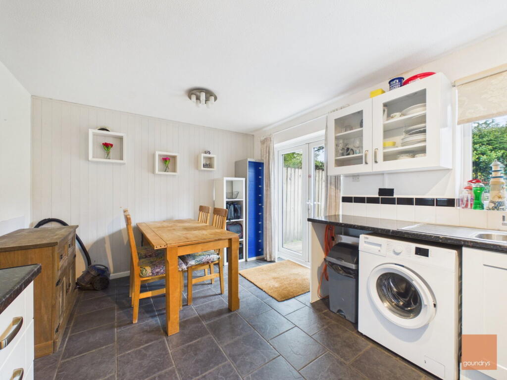 House in Truro, Kenwyn - More