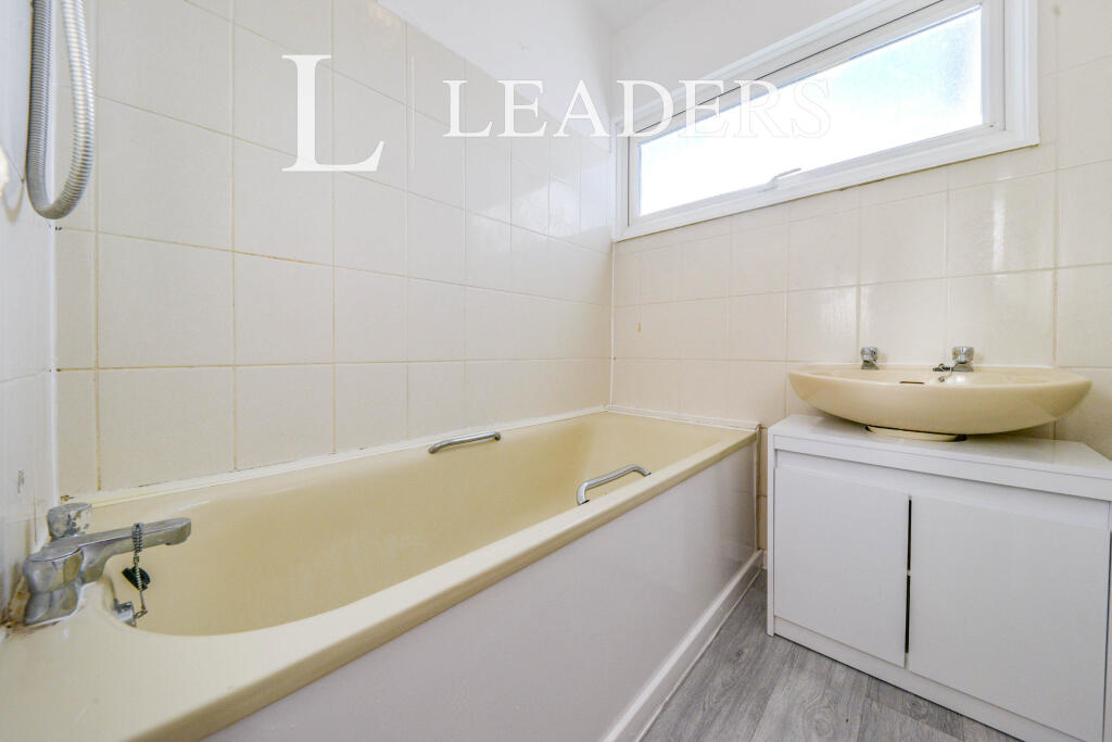 Additional image 4 of 22 Lamb Close, Hatfield, Hertfordshire, AL10