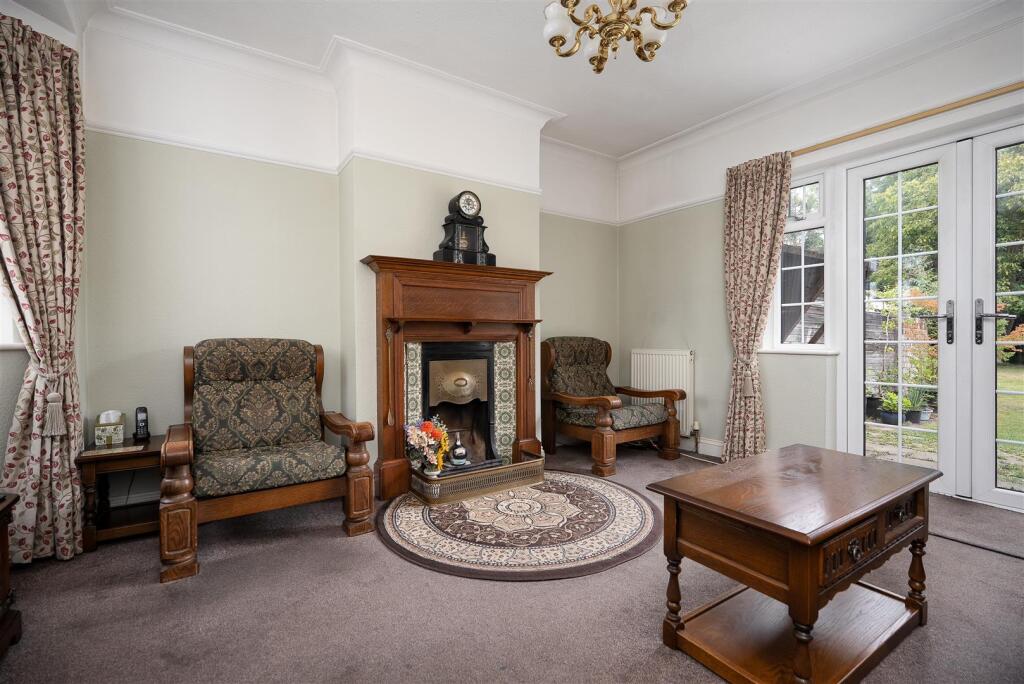 Fairway Avenue, West Drayton photo 4