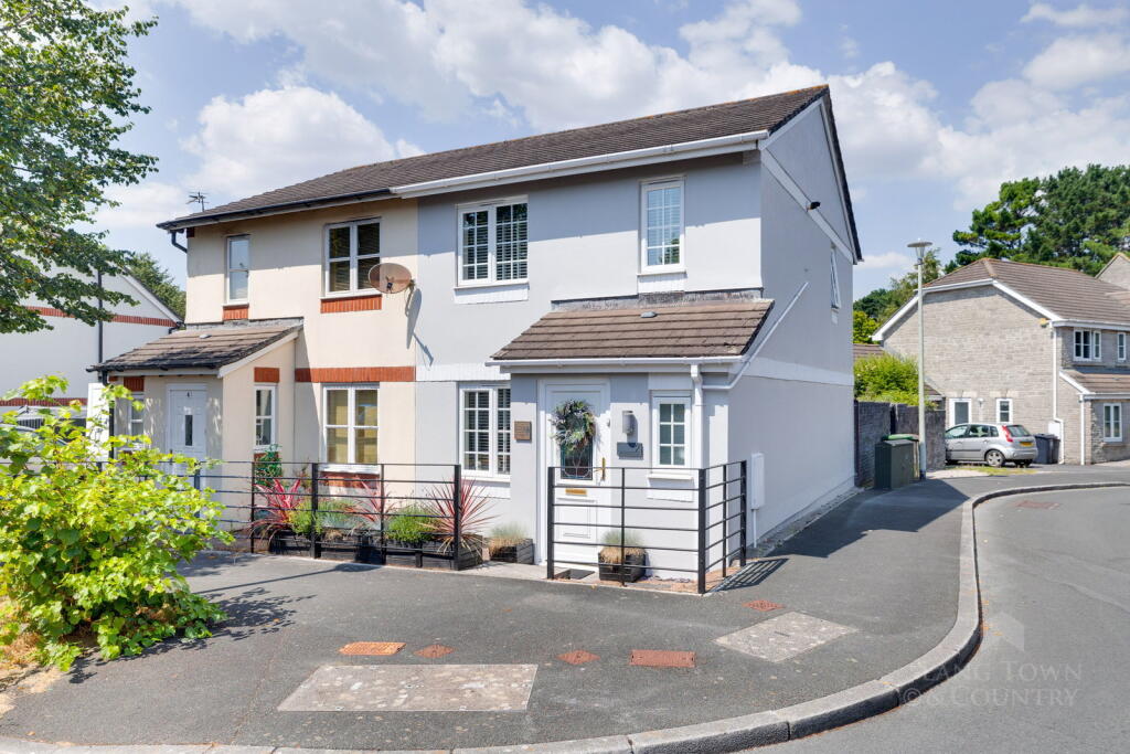 Main image of property: Aberdeen Avenue, Manadon Park, Plymouth