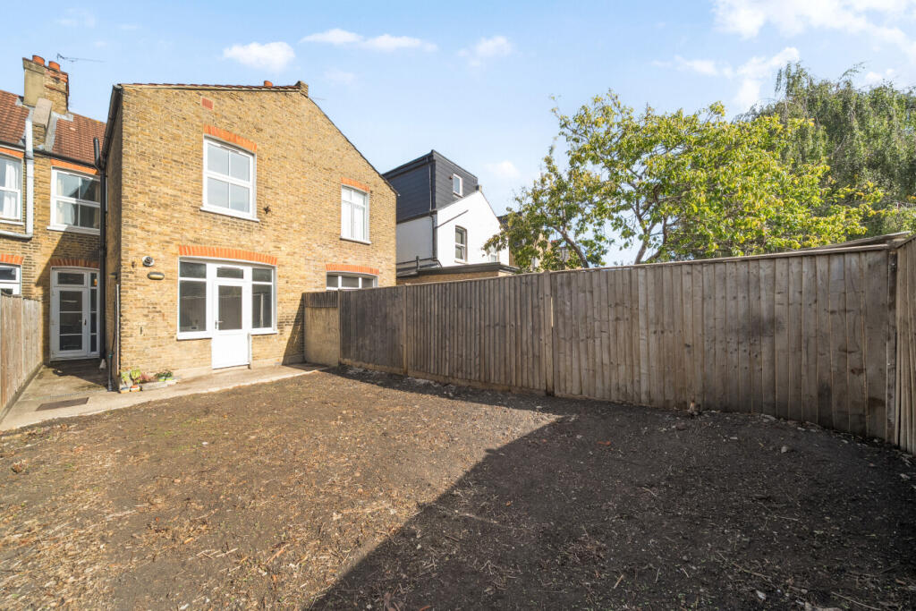 House in London, Merton - View 5