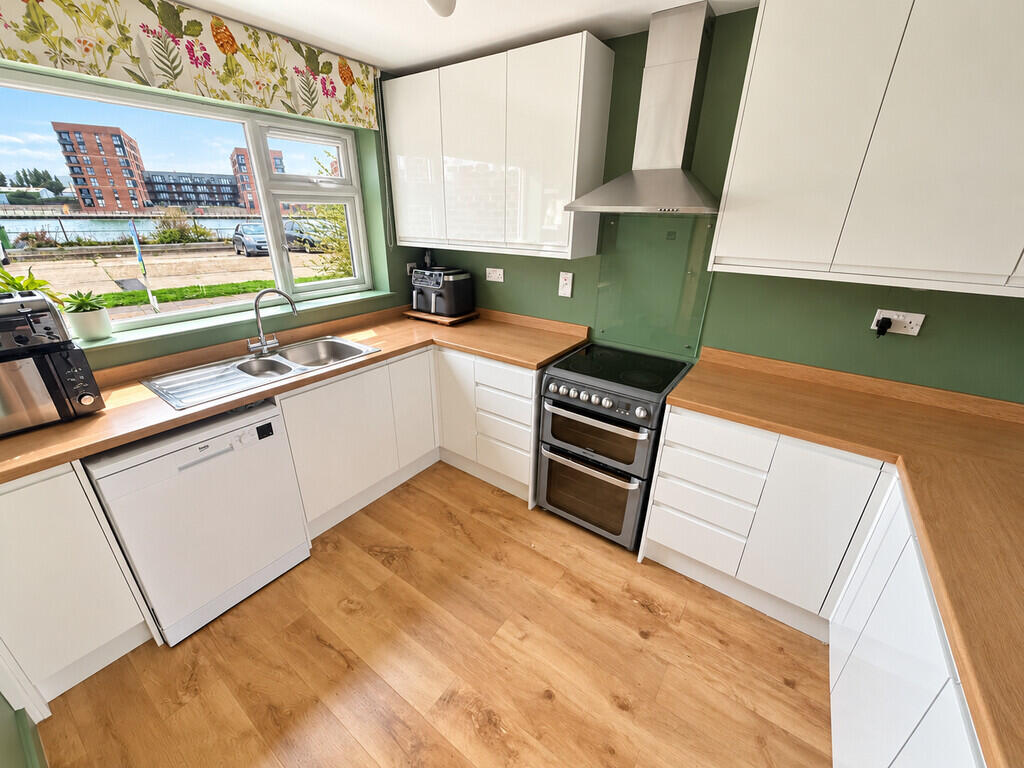 Harbour Way, Shoreham-by-Sea photo 3