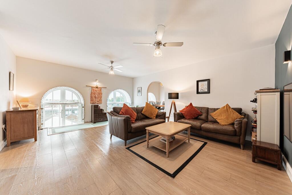 Apartment in Swale, Faversham - View 3