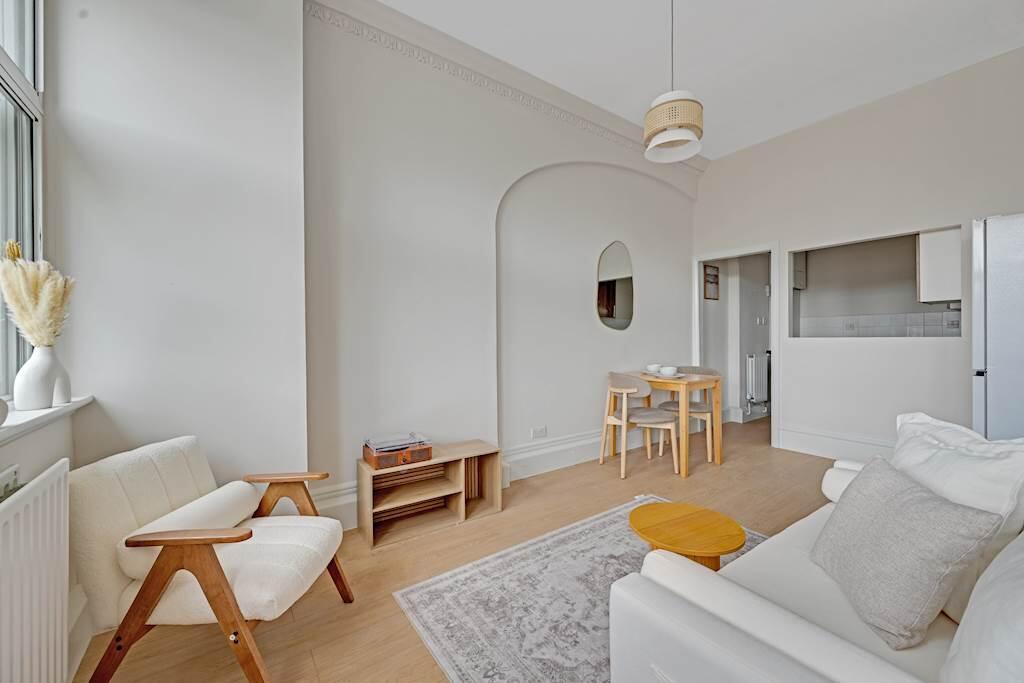Apartment in London, Earl's Court - More