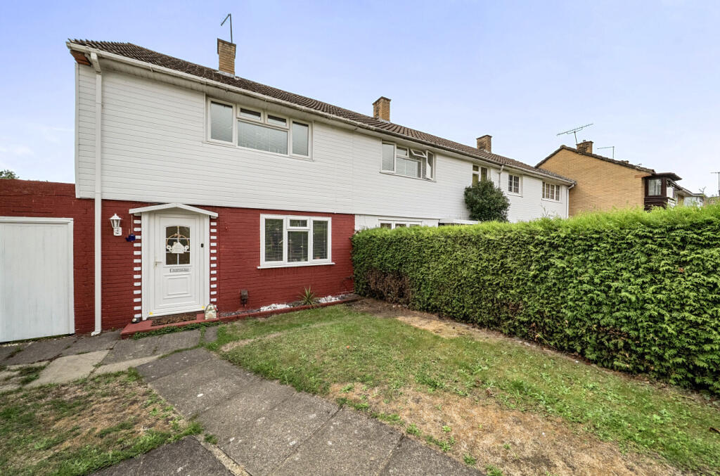Main image of property: Priestwood Avenue, Bracknell, Berkshire