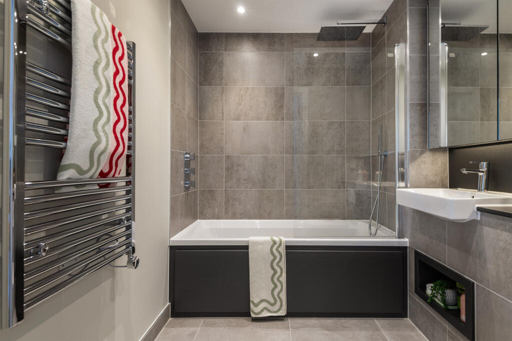 Apartment in London - View 5
