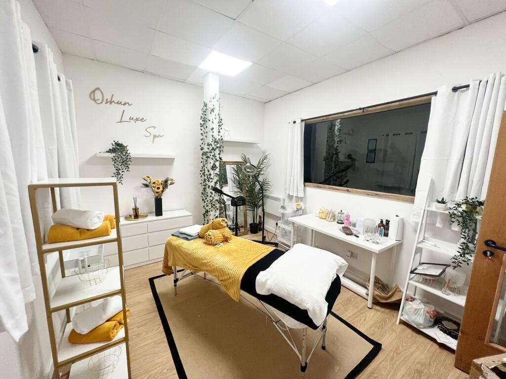 Beauty Room
