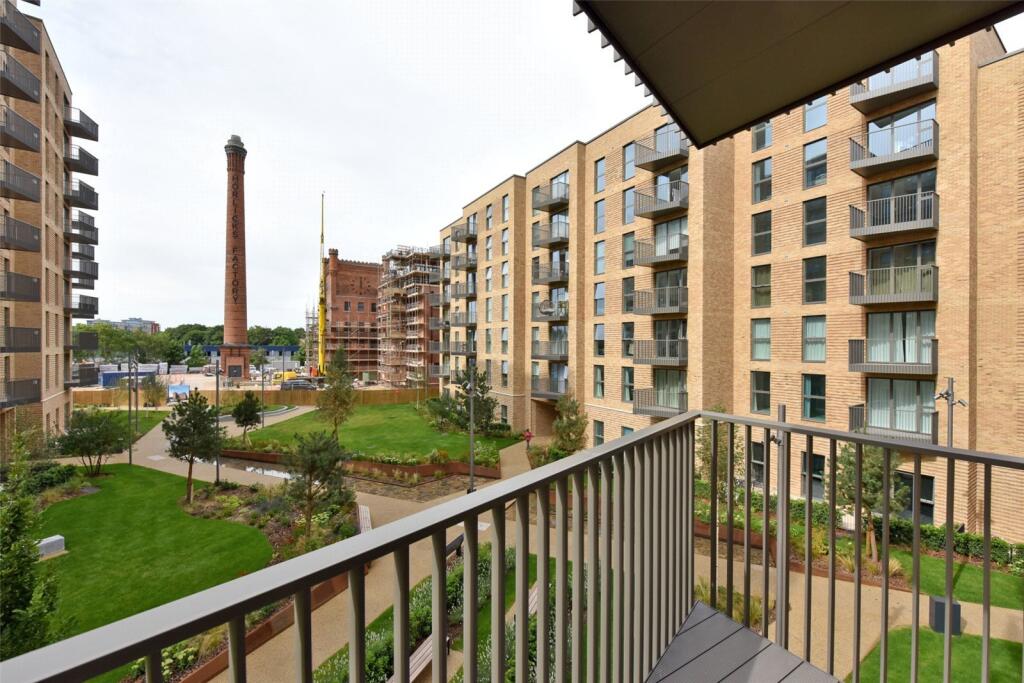 Apartment in Slough - View 3