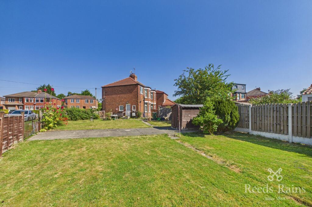 Moore Avenue, York, North Yorkshire, YO10 photo 2