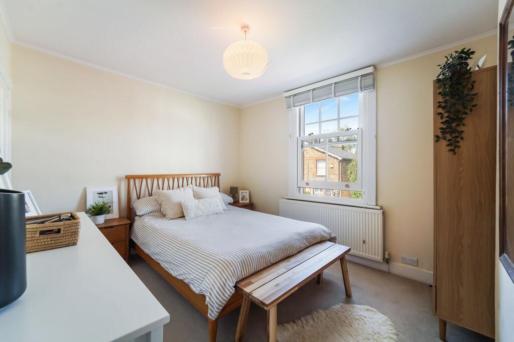 House in London, Oakhill, Berrylands - More