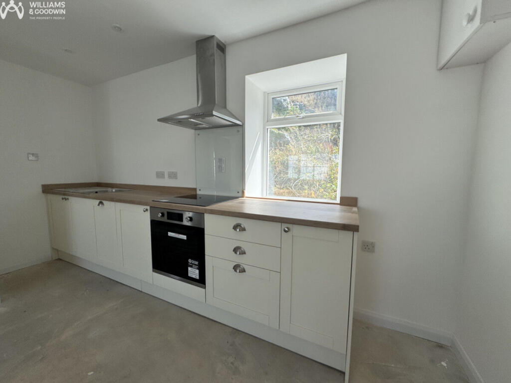 Llain Y Bwthyn, Trearddur Bay, Anglesey, LL65 photo 3