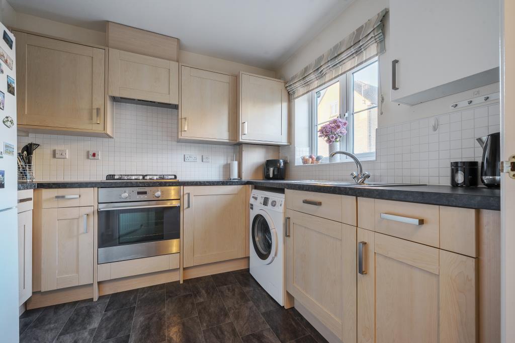 Waterford Road, Witney, OX28 photo 2