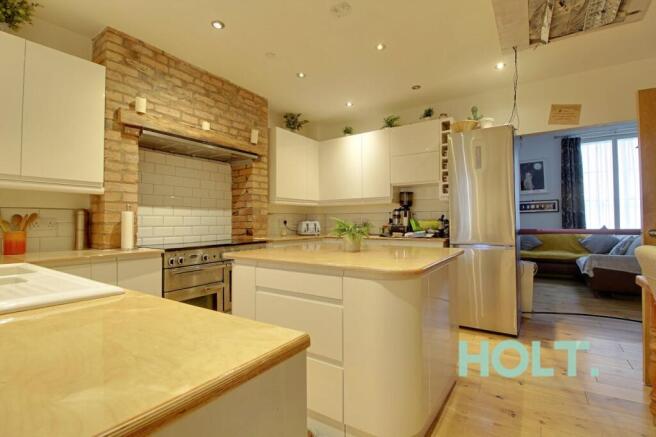 kitchen2.jpg