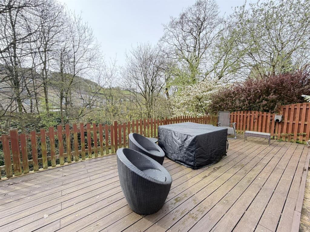 Additional image 17 of Glenhurst Avenue, Keighley