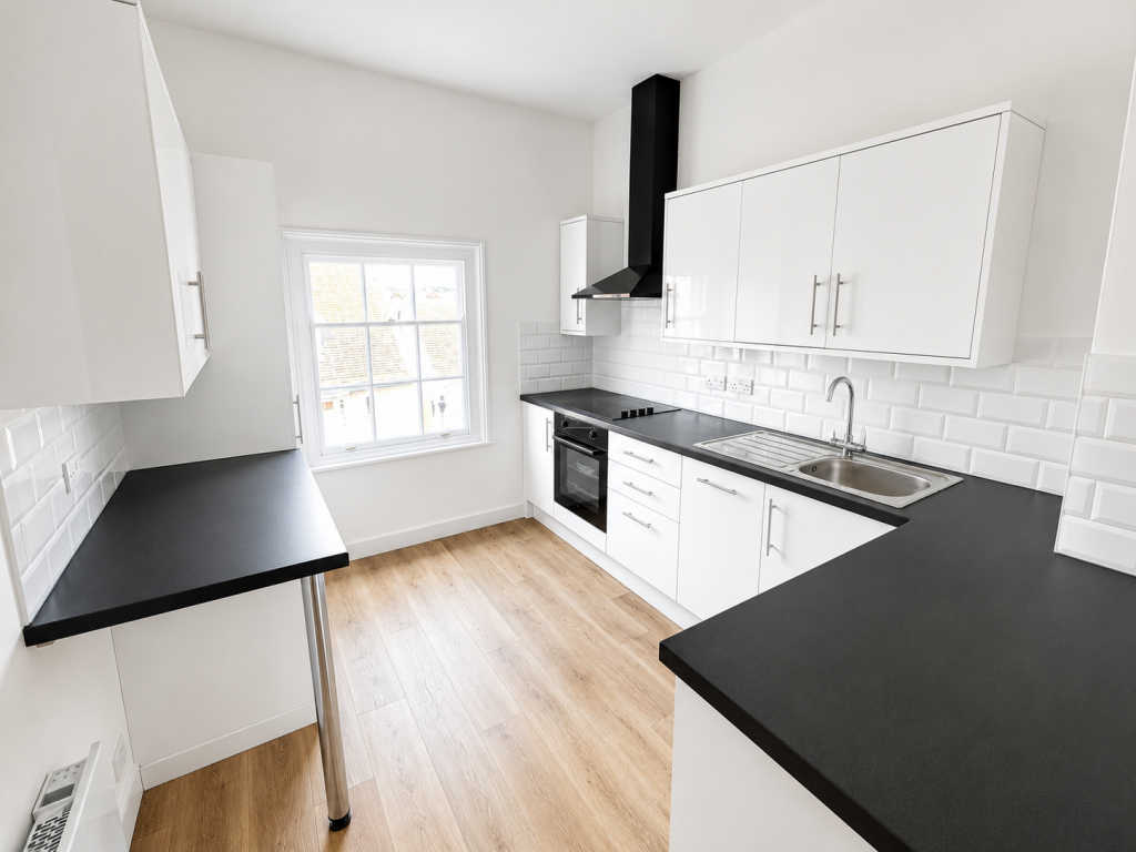 Apartment in Ipswich, Stoke - View 2