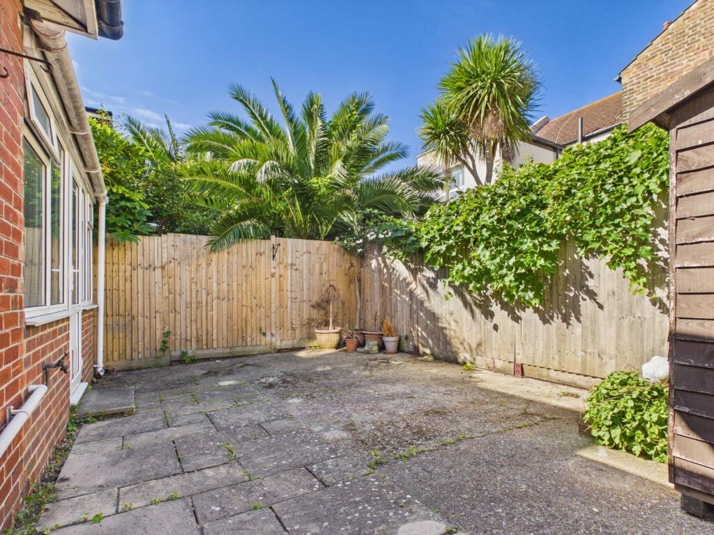 Erroll Road, Hove, BN3 4QG photo 4