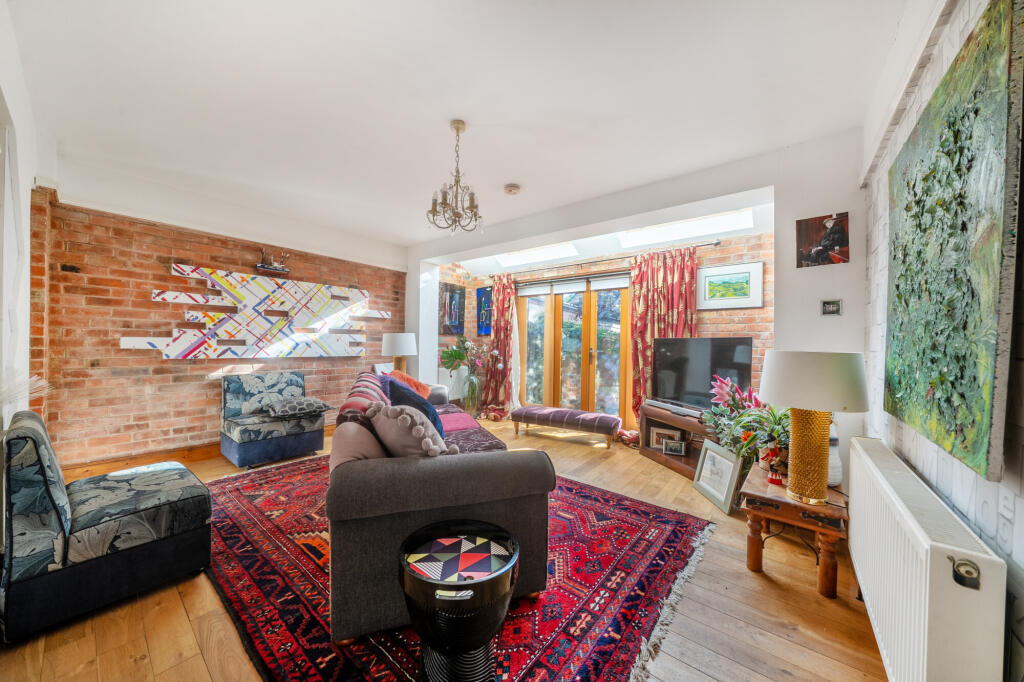 House in Thatcham, West Berkshire - View 4