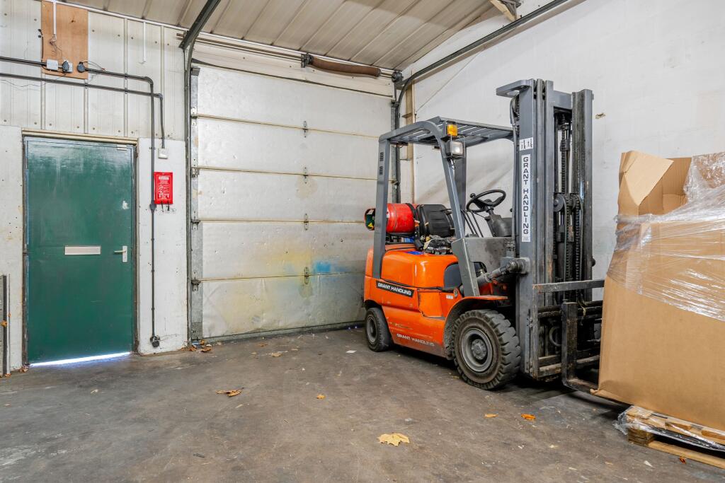 Additional image 3 of Unit 9