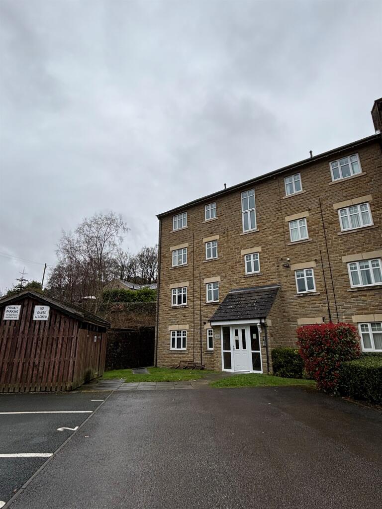 Main image of property: Silk Mill Chase, Sowerby Bridge