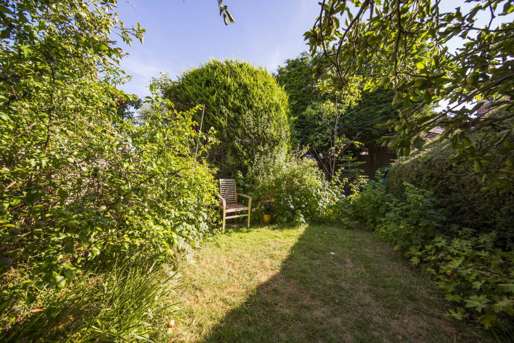 Highfield Road, Tunbridge Wells photo 4