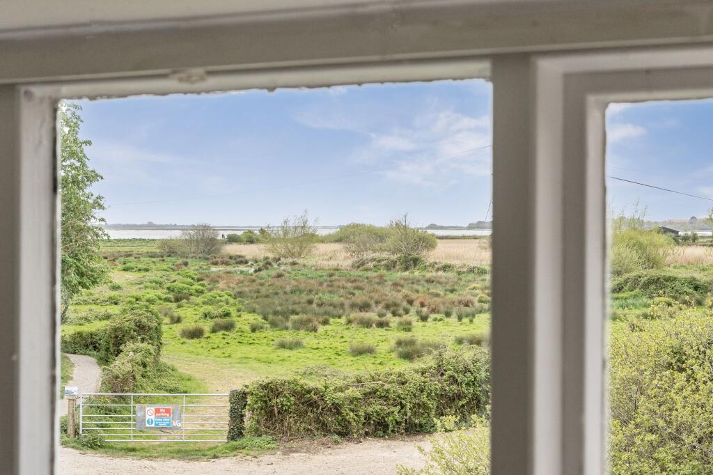 House in Chichester, Southbourne - View 2
