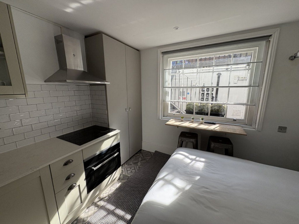 Studio flat for rent