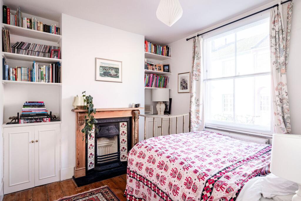 Kemp Street, Brighton - View 6