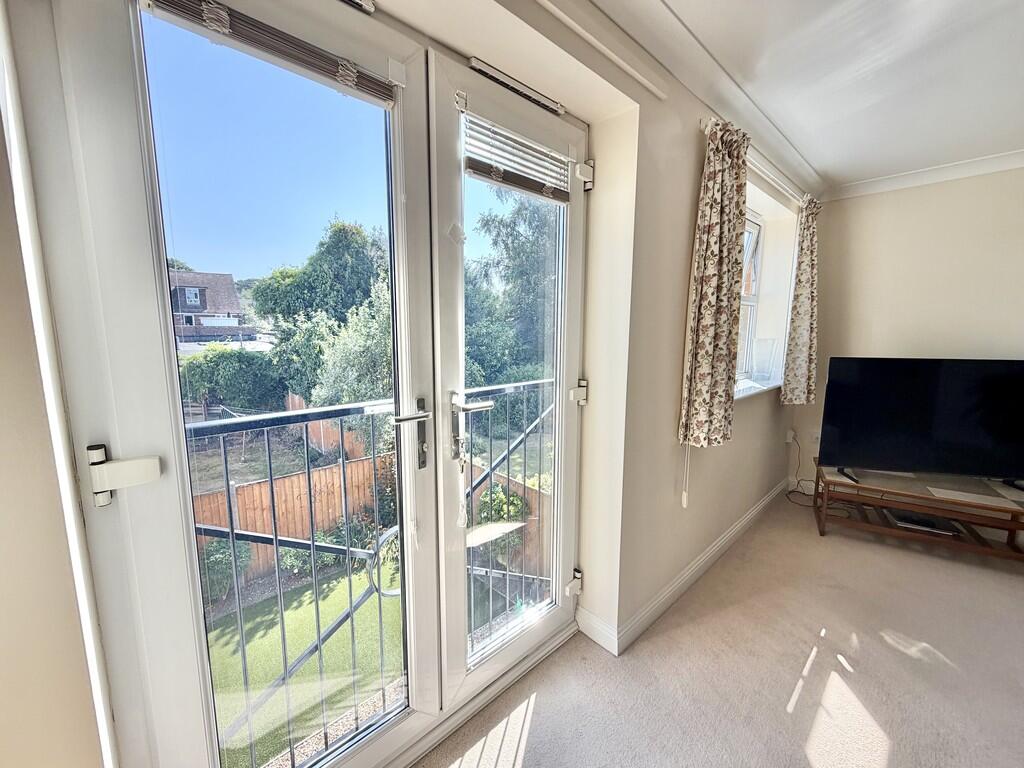 Apartment in Broadstone, Bournemouth, Christchurch and Poole - View 5