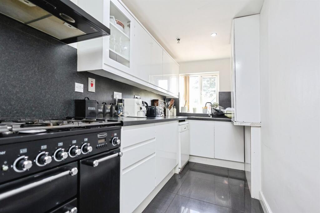 House in Birmingham, West Midlands - View 5