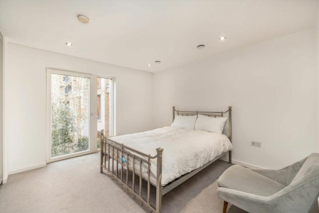 2 bedroom duplex for rent
