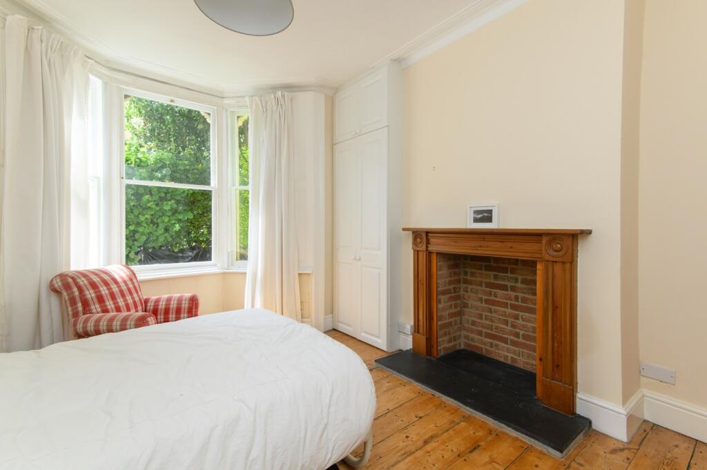 Apartment in Bristol - More