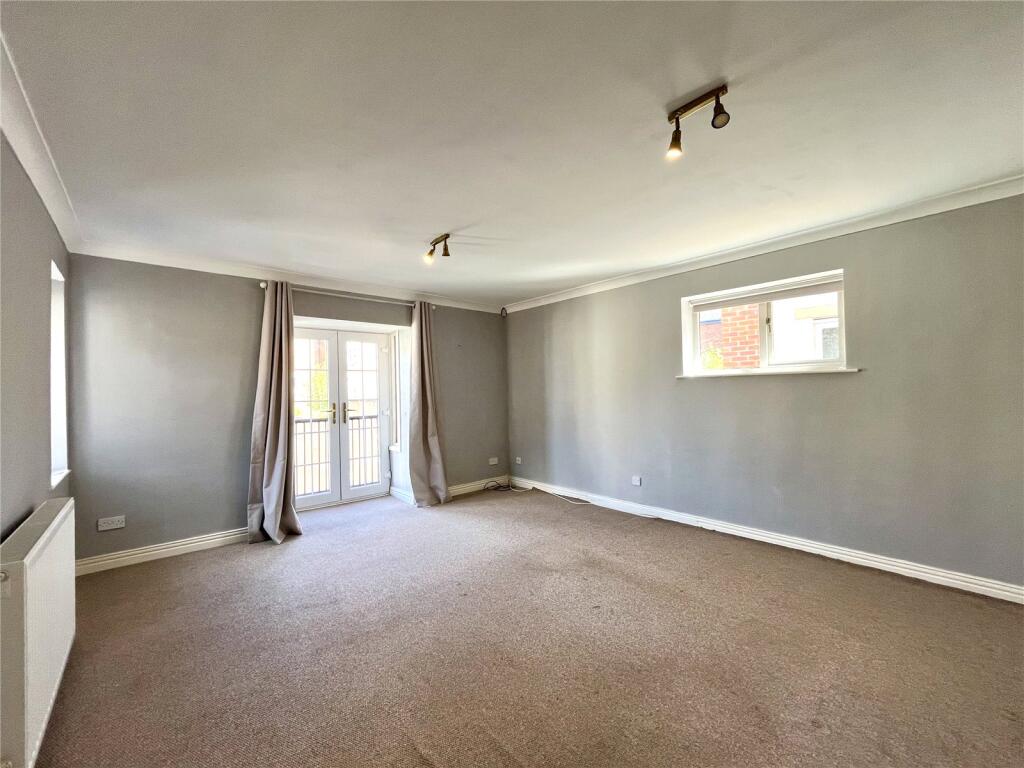 4, St. Wilfrids Court photo 4