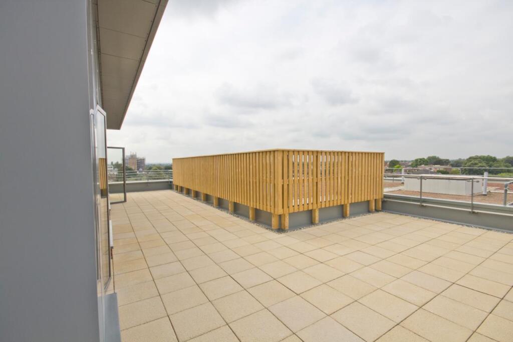 Apartment in London, St Margarets - View 3