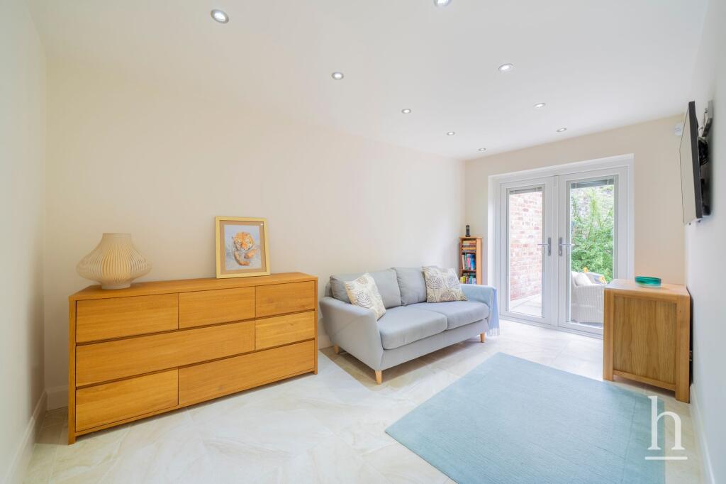 Palm Grove, Oxton, CH43 photo 4