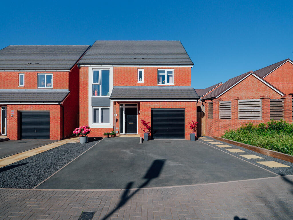 Main image of property: Gennet Grove, Broomhall, Worcester, Worcestershire.
