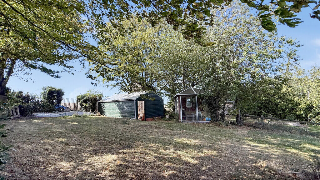 Newtown, Westbury photo 2