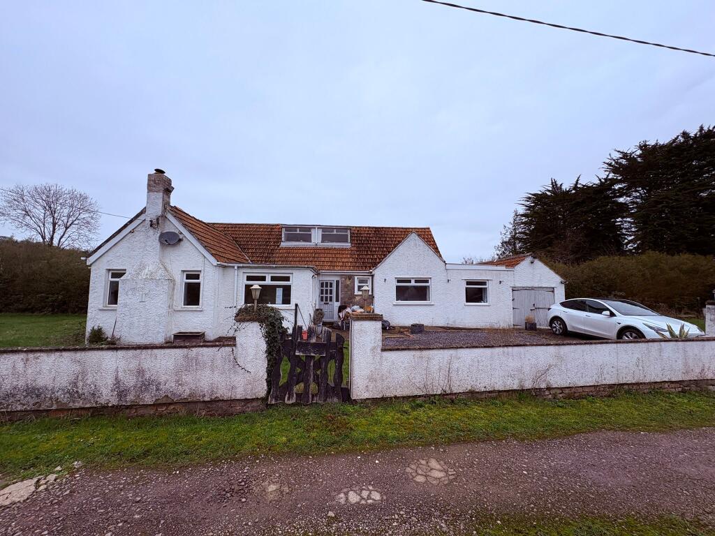Main image of property: Little Orchard, Port Road, Wenvoe, Cardiff, South Wales CF5 6AB