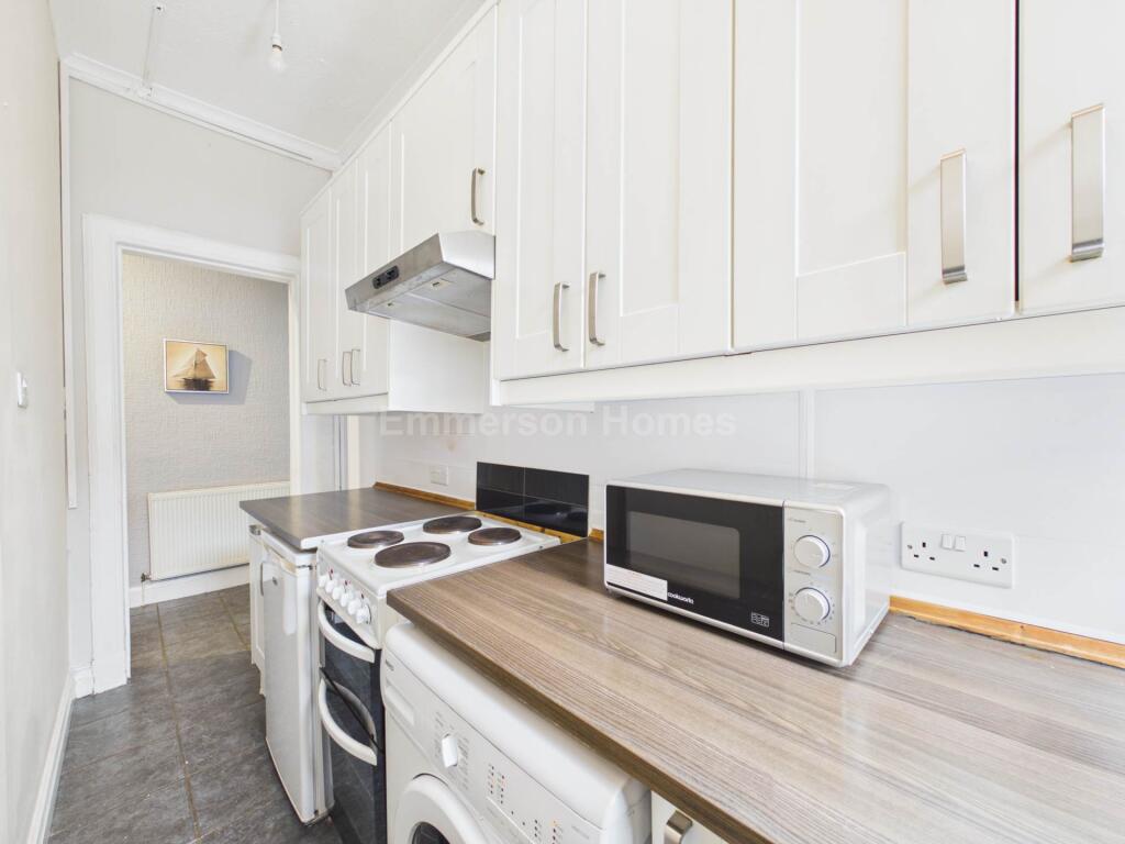 Apartment in Paisley, Renfrewshire - View 5
