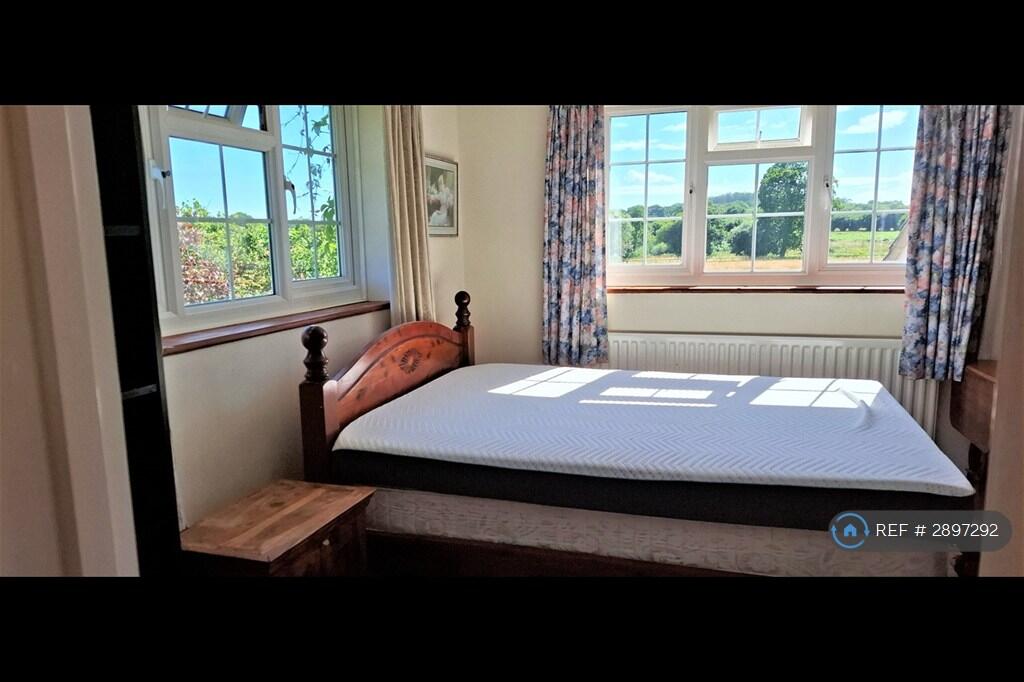 House in Eastleigh, Broadoak, Botley - View 2