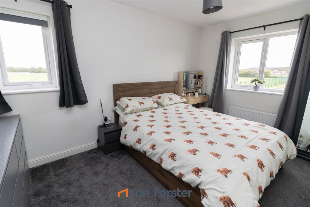 House in North Tyneside, North East - View 4